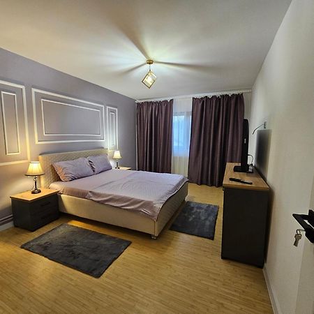 Didi Apartament ไกรโอวา ภายนอก รูปภาพ
